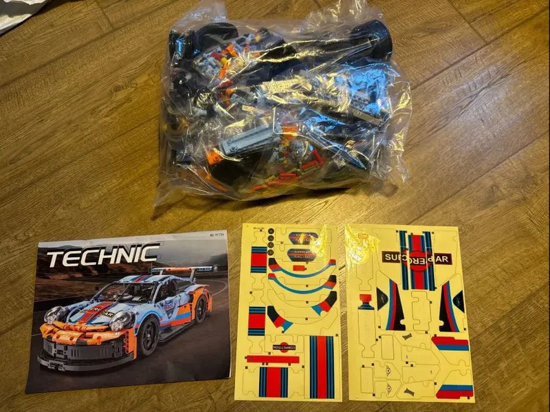Porsche 911 RSR Martini